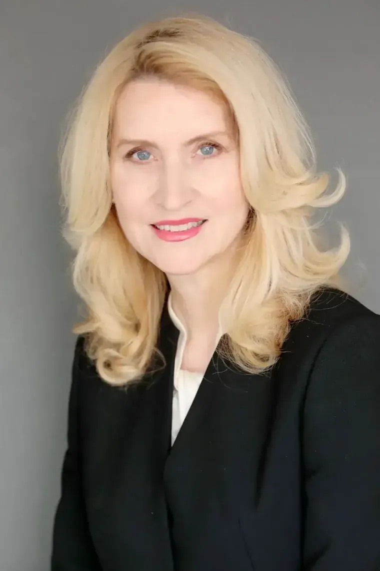 Portrait of Joanna L. Darvish